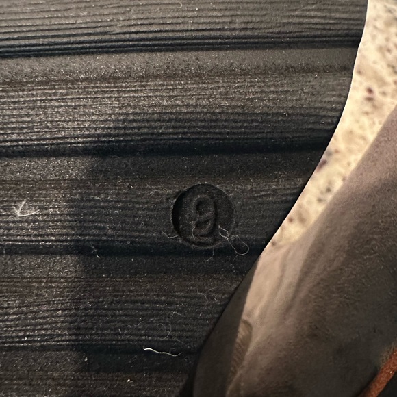 Last One! NEW Grey Lauren Blakwell Ankle Boot - Picture 5 of 9